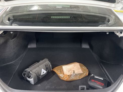 Used 2025 Toyota Camry SE image 34