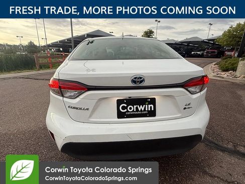 Used 2025 Toyota Corolla LE FWD image 7