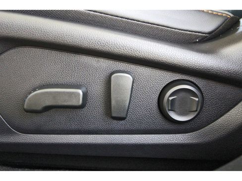 Certified 2024 Subaru Crosstrek 2.5i Limited w/ Crosstrek Mirror Package image 26