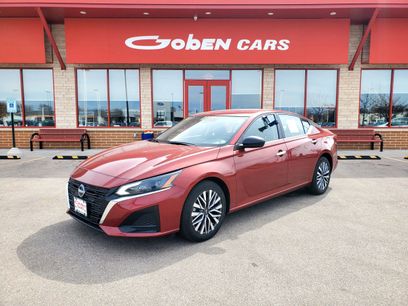 Used 2024 Nissan Altima 2.5 SV