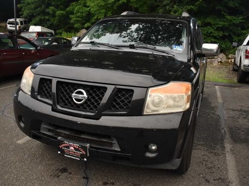 Used 2010 Nissan Armada SE AWD/4WD image 7