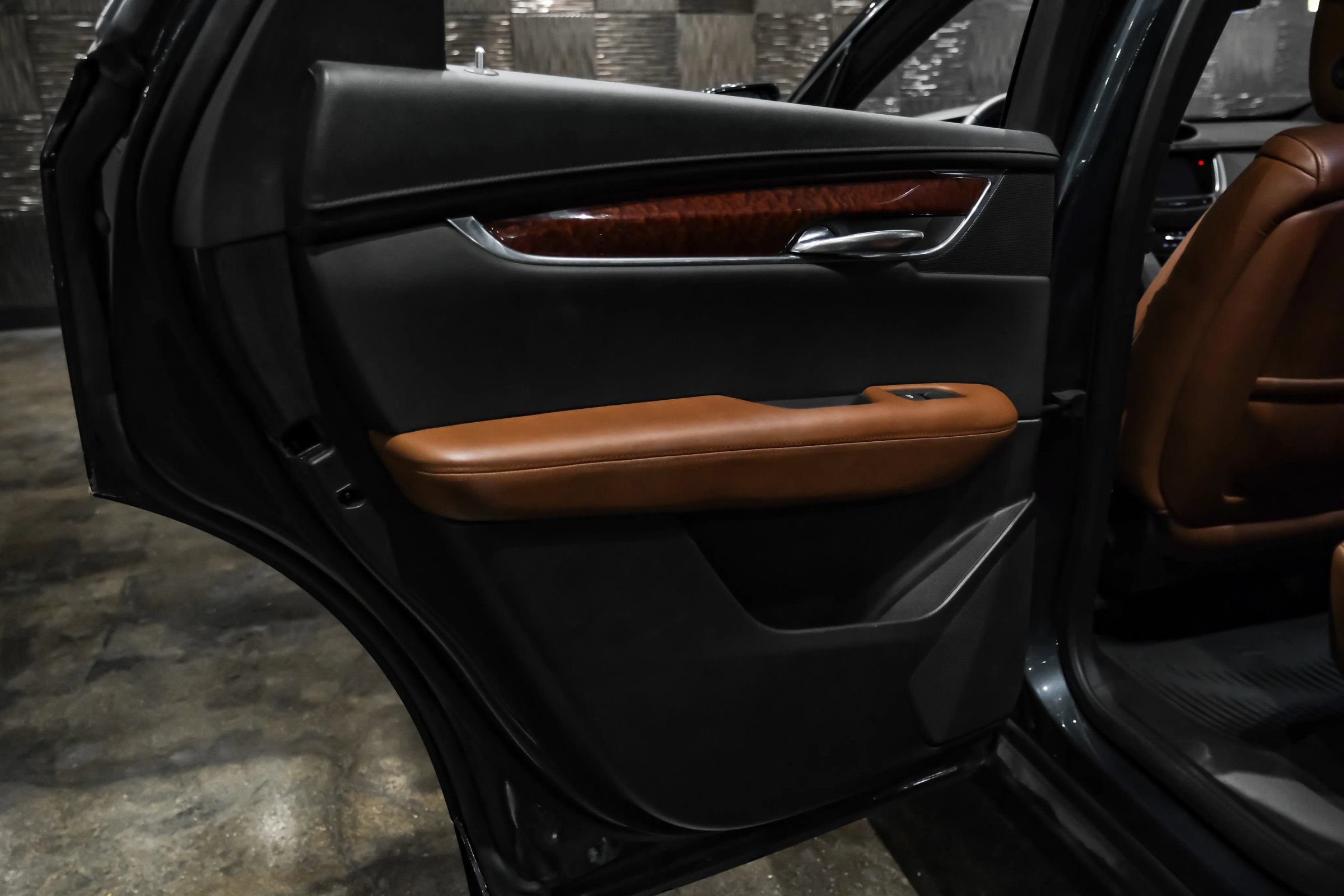 Used 2019 Cadillac XT5 Premium Luxury FWD image 46