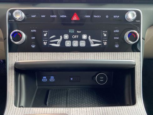 New 2026 Genesis GV80 2.5T Advanced image 19