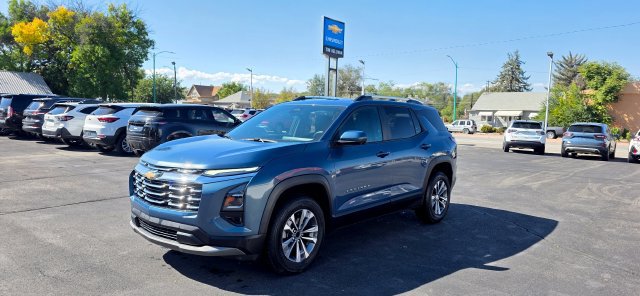 Used 2025 Chevrolet Equinox LT w/ Convenience Package II AWD/4WD image 3