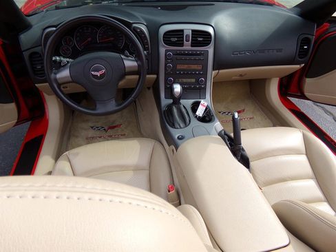 Used 2006 Chevrolet Corvette Convertible image 44