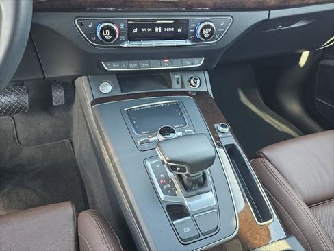 Used 2019 Audi Q5 2.0T Premium Plus w/ Premium Plus Package image 11