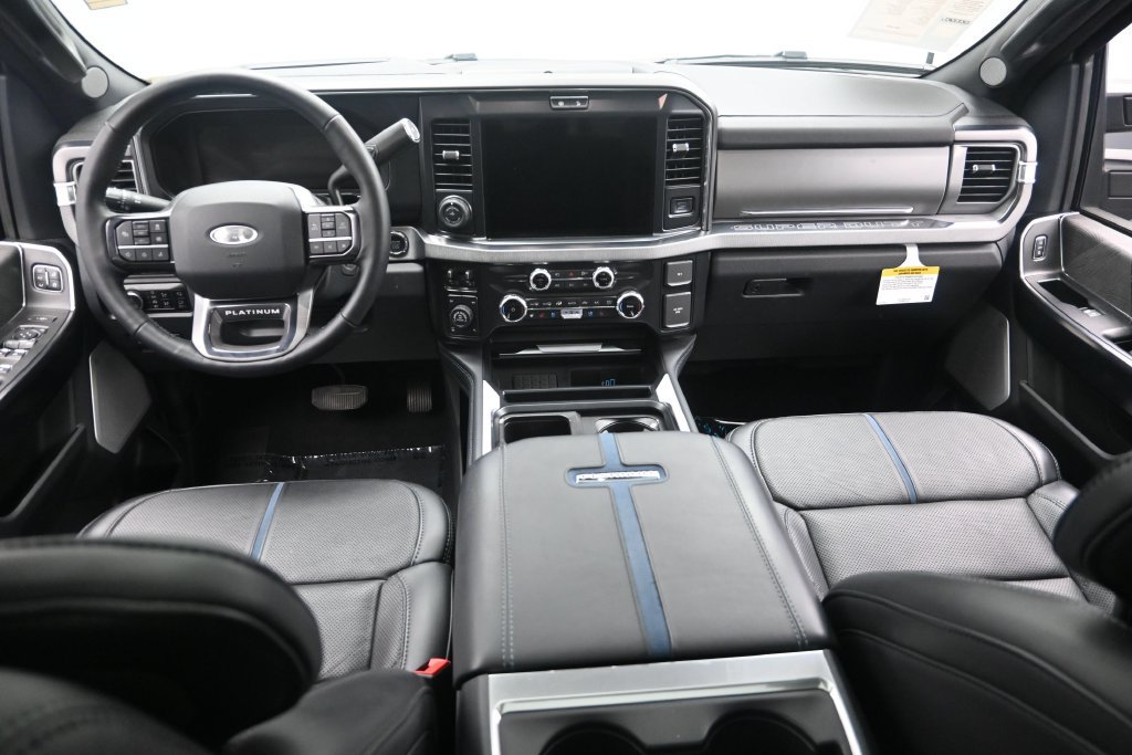 Used 2025 Ford F250 Platinum w/ Tremor Off-Road Package AWD/4WD image 14