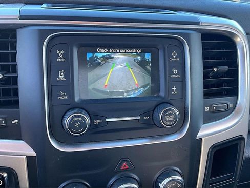 Used 2019 RAM 1500 Classic SLT image 14
