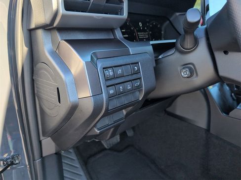 Used 2025 Toyota 4Runner TRD Off-Road Premium image 16