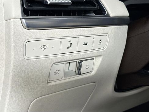 Used 2020 Hyundai Palisade Limited image 14