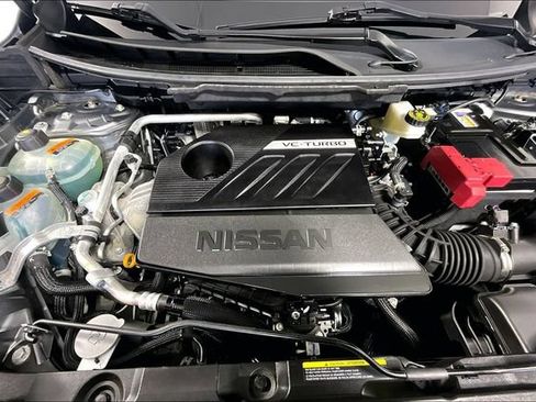 Used 2023 Nissan Rogue SV AWD/4WD image 12