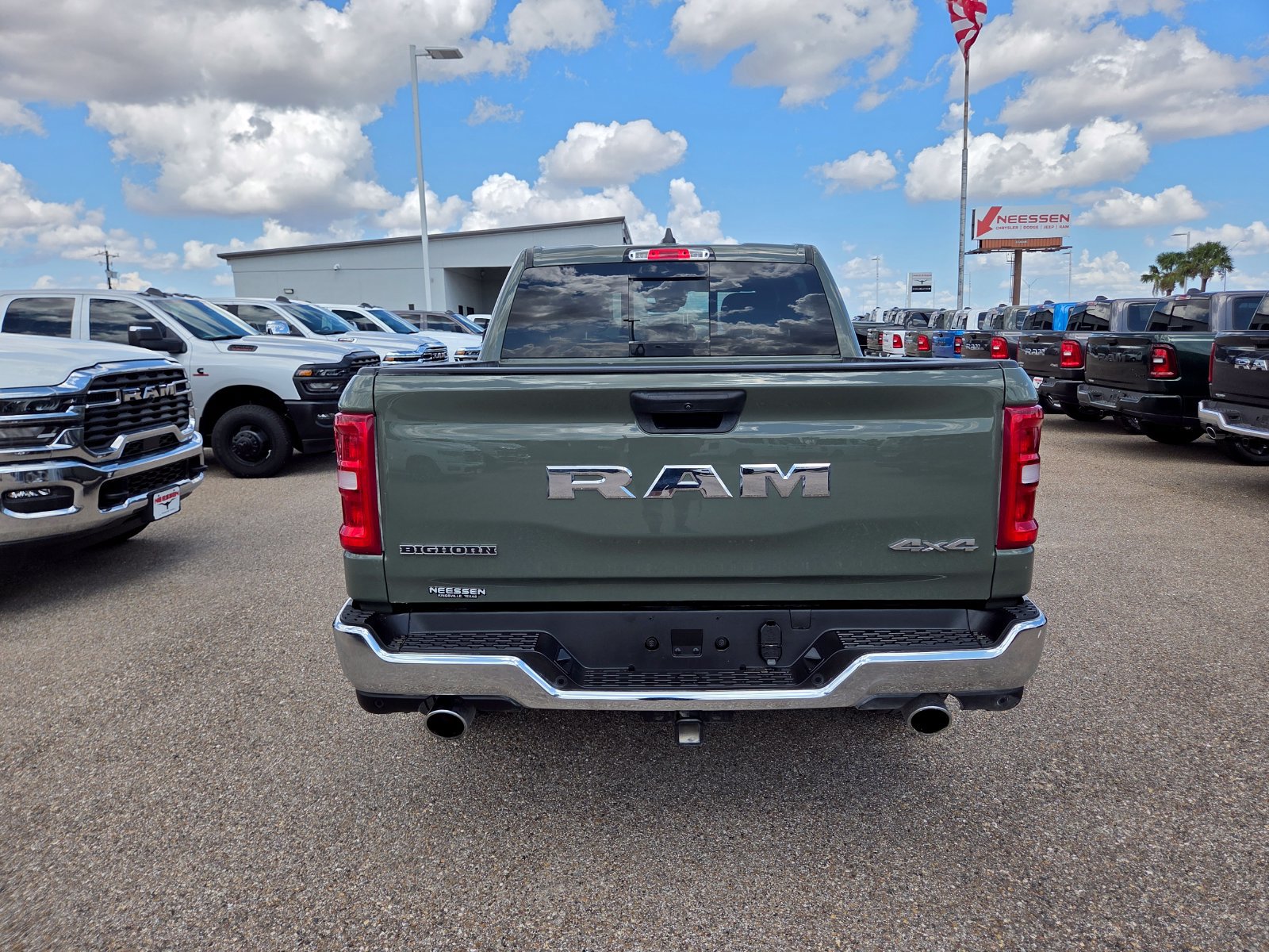 Used 2026 RAM 1500 Big Horn AWD/4WD image 8