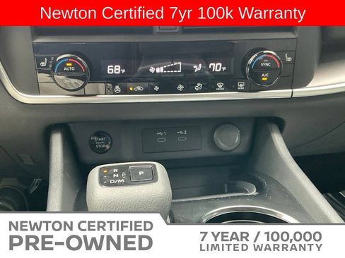 Used 2026 Nissan Rogue SV w/ Cold Weather Package FWD image 11