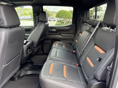 Used 2023 GMC Sierra 1500 AT4 w/ AT4 Premium Package AWD/4WD image 10