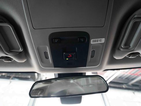 Used 2024 Toyota Camry SE image 18