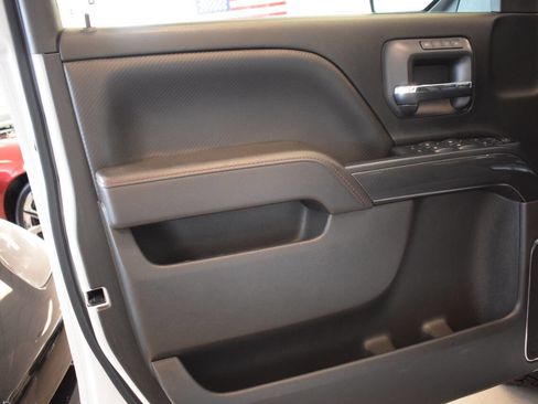 Used 2017 GMC Sierra 1500 SLT w/ All Terrain X Package image 26