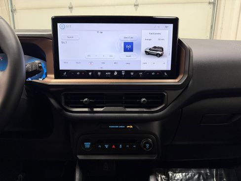 Used 2025 Ford Bronco Sport Outer Banks w/ Outer Banks Tech Package+ AWD/4WD image 19