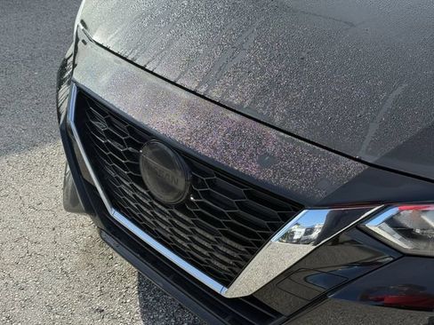 Used 2022 Nissan Sentra SV w/ All-Weather Package FWD image 6