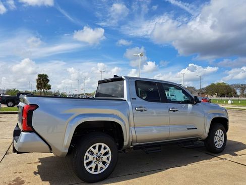 New 2026 Toyota Tacoma SR5 image 5