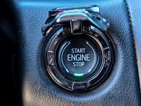 Used 2021 Chevrolet Tahoe Z71 w/ Z71 Off-Road Package image 39