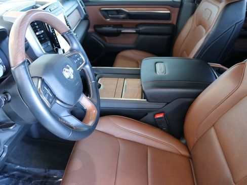 Used 2022 RAM 1500 Limited w/ Body Color Bumper Group image 17