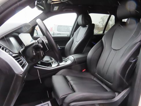 Used 2020 BMW X5 xDrive40i w/ Premium Package image 19