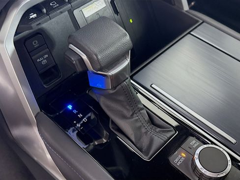 Used 2023 Toyota Tundra Platinum w/ Advanced Package image 20