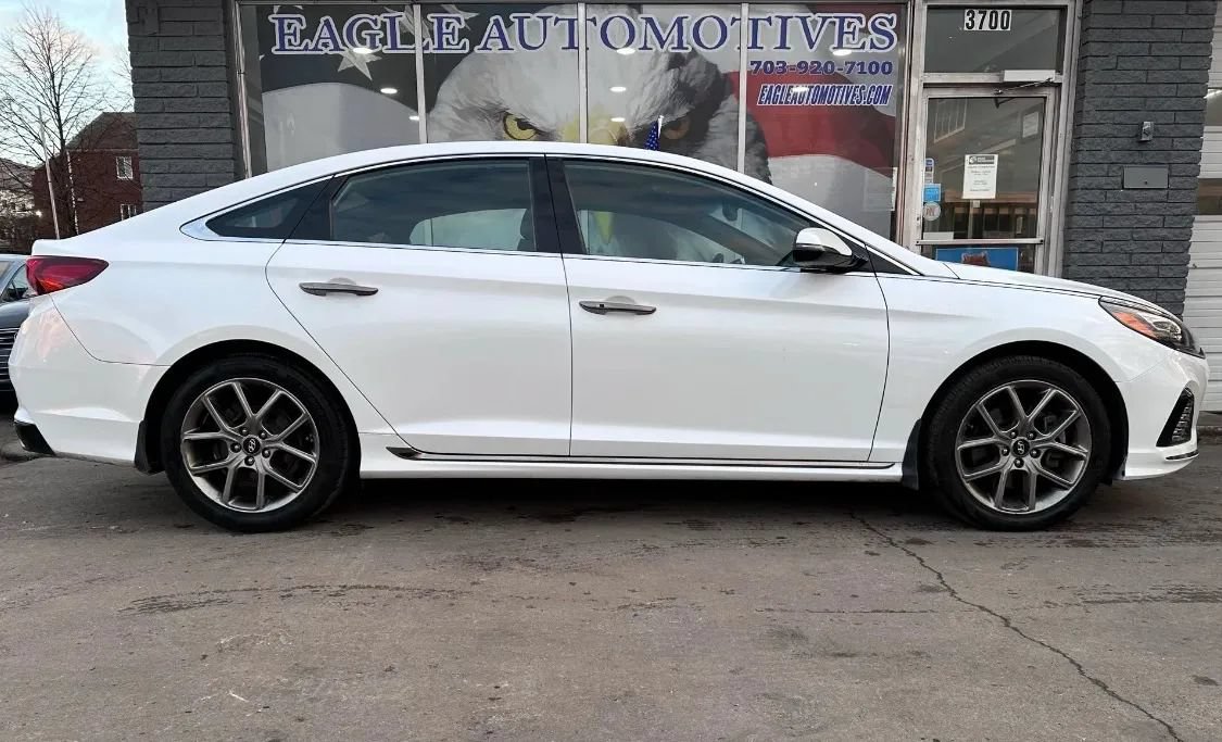 Used 2018 Hyundai Sonata Limited FWD image 2