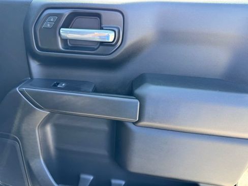 Certified 2021 Chevrolet Silverado 1500 Custom RWD image 8