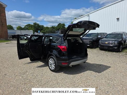 Used 2019 Ford Escape SEL AWD/4WD image 39