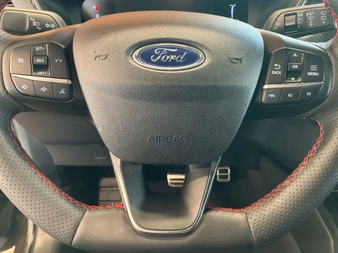 Used 2023 Ford Escape ST-Line Select AWD/4WD image 15