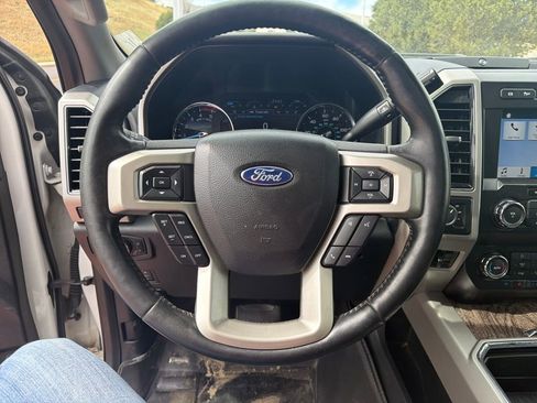 Used 2019 Ford F450 Lariat w/ Lariat Ultimate Package AWD/4WD image 15