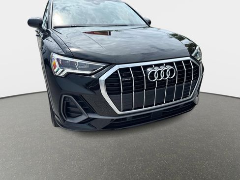 Used 2025 Audi Q3 2.0T Premium w/ Convenience Package AWD/4WD image 7