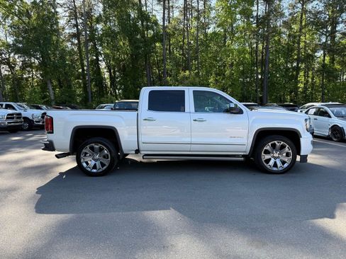 Used 2017 GMC Sierra 1500 Denali w/ Denali Ultimate Package image 9
