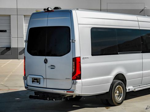 Used 2023 Mercedes-Benz Sprinter 3500 w/ Parking Package image 14