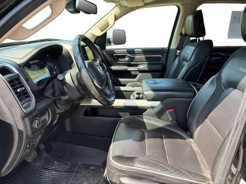 Used 2019 RAM 1500 Laramie AWD/4WD image 11
