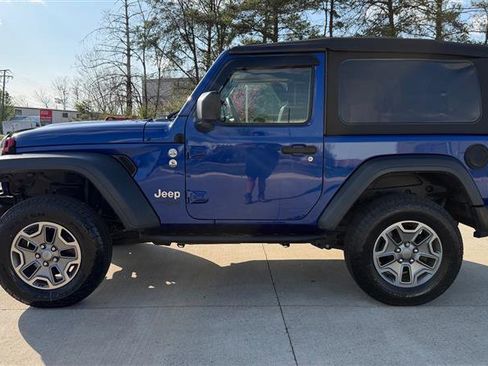 Used 2018 Jeep Wrangler Sport image 2