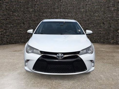 Used 2017 Toyota Camry SE FWD image 5