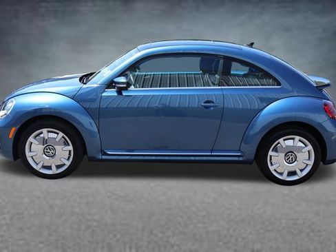 Used 2019 Volkswagen Beetle 2.0T SE FWD image 4