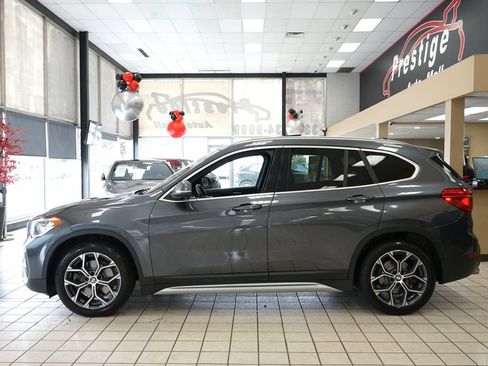 Used 2021 BMW X1 xDrive28i w/ Convenience Package AWD/4WD image 3