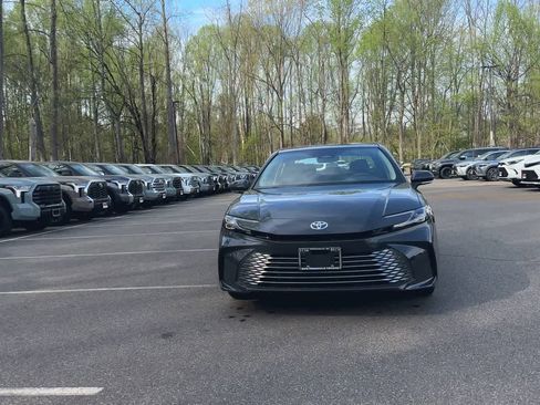 New 2026 Toyota Camry XLE AWD/4WD image 3