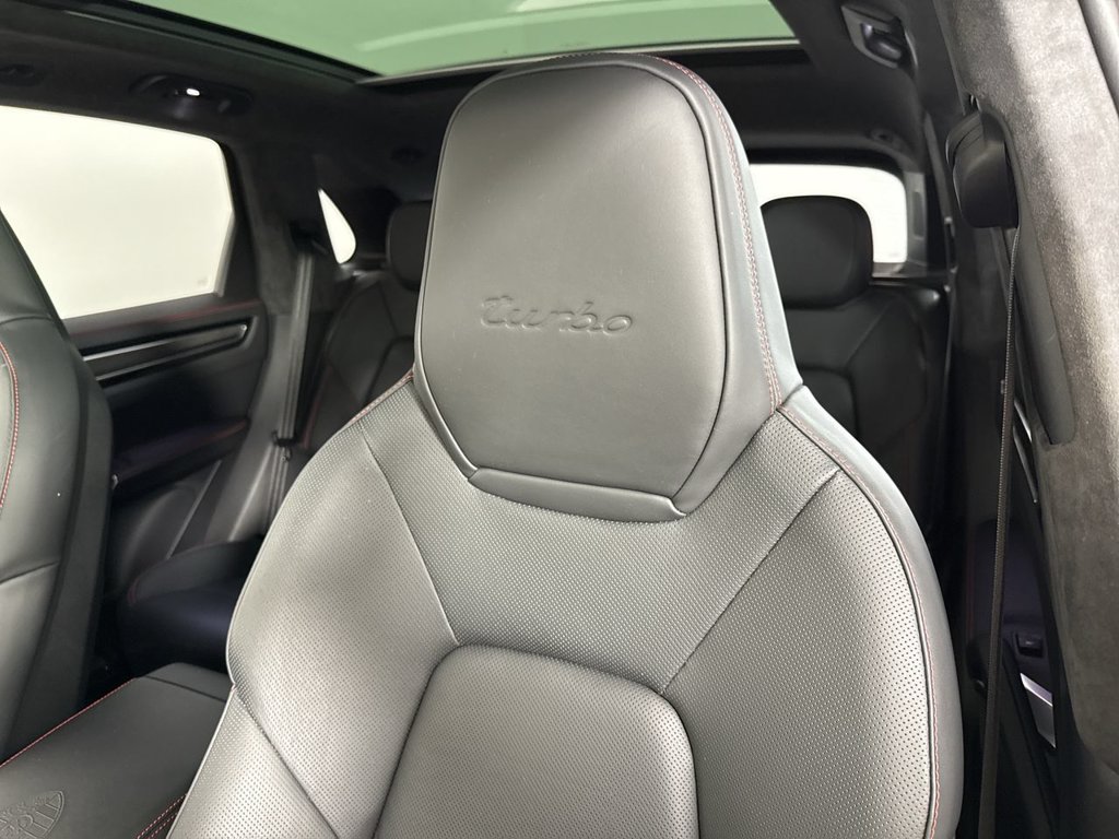 Certified 2023 Porsche Cayenne Turbo AWD/4WD image 41