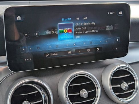 Used 2022 Mercedes-Benz GLC 300 GLC 300 image 16