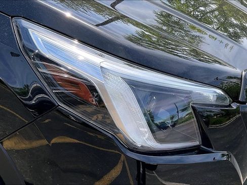 Certified 2023 Subaru Forester Limited AWD/4WD image 32