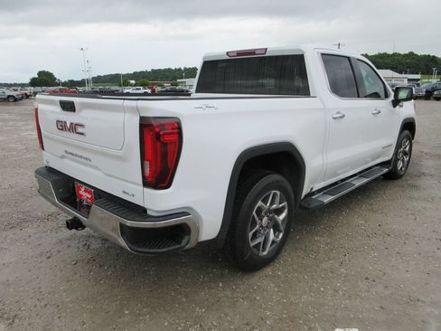 New 2026 GMC Sierra 1500 SLT w/ SLT Premium Package AWD/4WD image 6