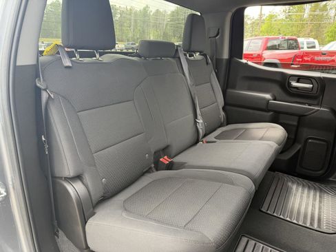 Used 2021 Chevrolet Silverado 1500 Custom image 18