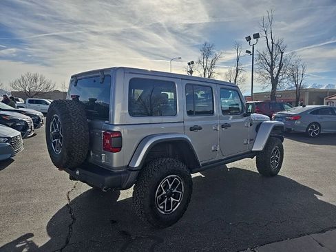 Used 2020 Jeep Wrangler Unlimited Rubicon w/ Steel Bumper Group image 5