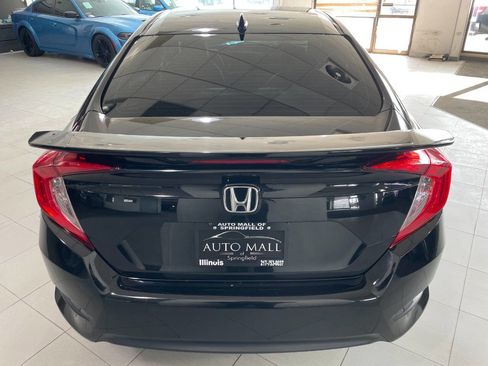 Used 2017 Honda Civic Touring image 6