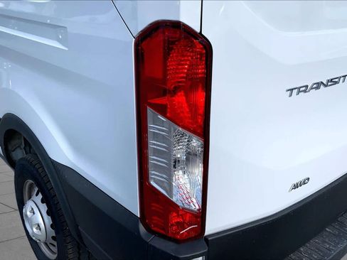 Used 2025 Ford Transit 250 148 Medium Roof Extended AWD image 24