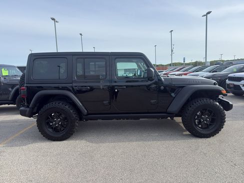 Used 2024 Jeep Wrangler Unlimited Sport AWD/4WD image 4